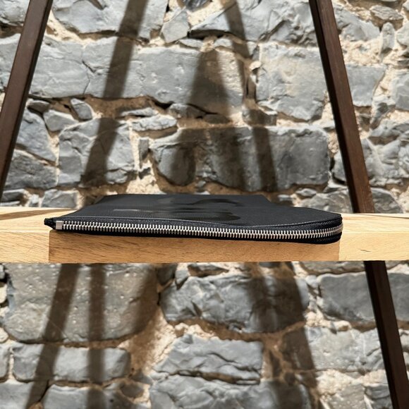 Louis Vuitton X Supreme FW17 Black Epi Logo Pochette Jour GM Pouch - Picture 9 of 16